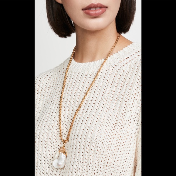 NWOT Venessa Arizaga Shell Gold Charm Necklace - Picture 2 of 4